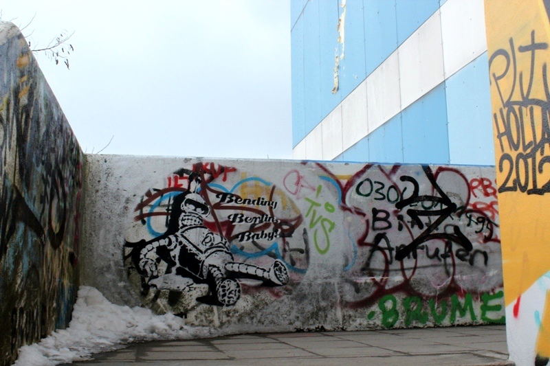 Bending Berlin, Baby
